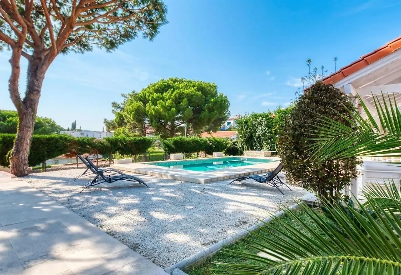 Costacabana - Villa Primadonna Lloret de Mar